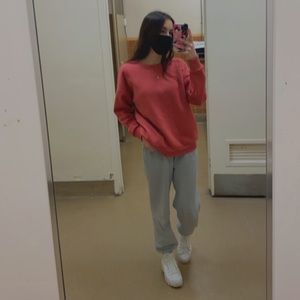 Meet your Posher, Chloe